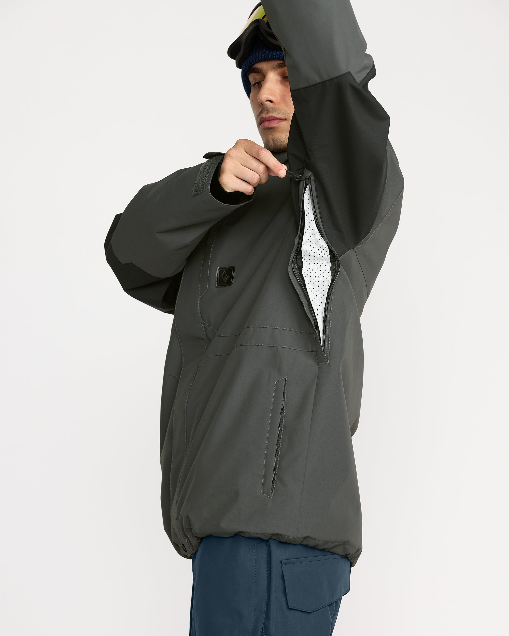 Men's Primry Insulated Jacket - Image 5